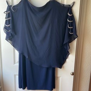 A nice dress only wore once. Is perfect condition.size is XL